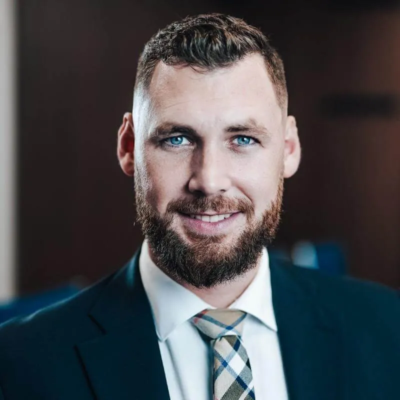 David Velvéthy — CEO & Tech-to-Value Architect